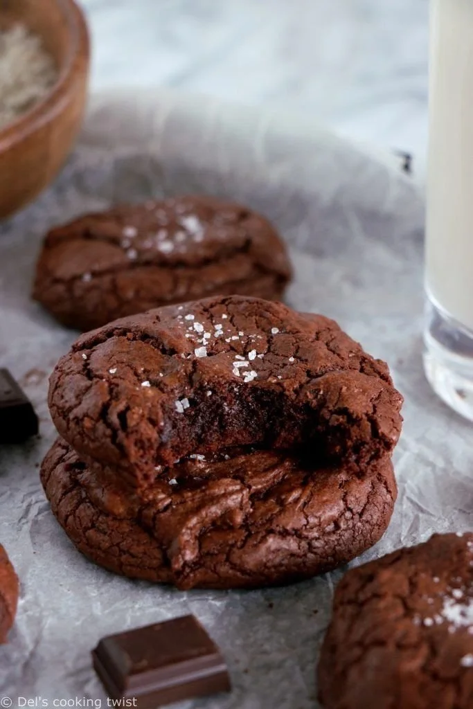 Cookies au chocolat noir et seigle, délicieux et sains, faits avec des ingrédients 100% naturels.