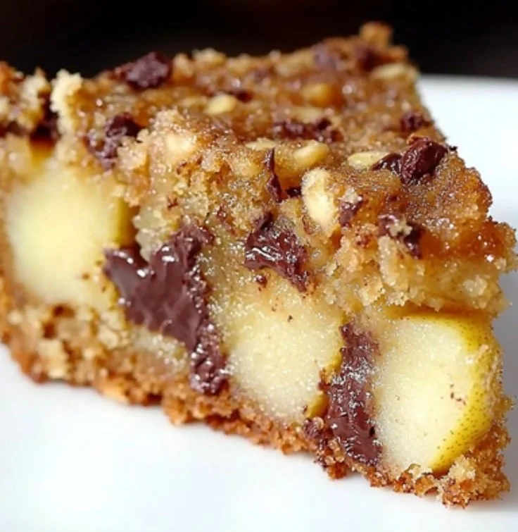 Gâteau aux poires moelleux prêt à déguster