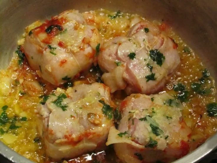Paupiettes de veau à l'ail et vin blanc, plat savoureux et délicat
