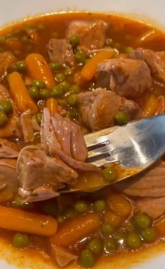 Ragoût de porc aux petits pois et carottes