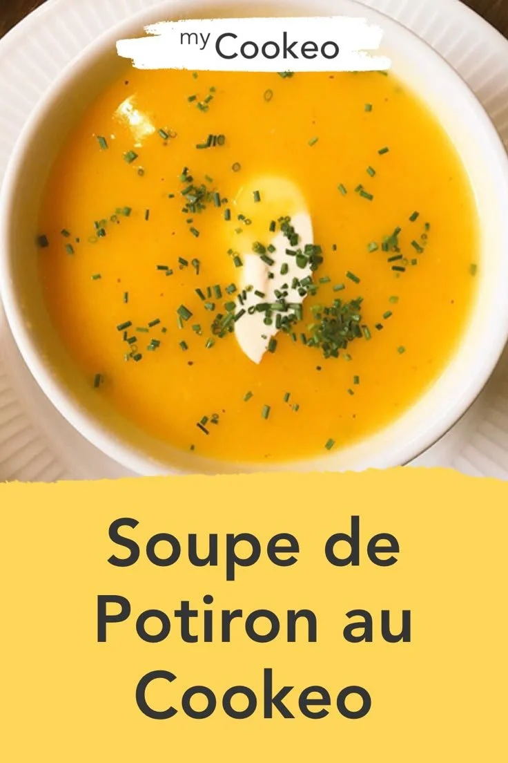 Recette de soupe de potiron au Cookeo dans un bol avec garniture