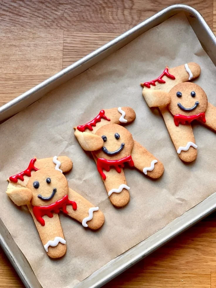 Biscuits Bonhommes Sans Tête d'Halloween décorés pour une fête festive