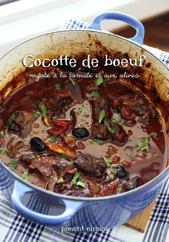 Cocotte de boeuf mijoté à la tomate et aux olives, plat réconfortant et savoureux