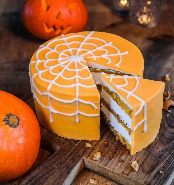 Gâteau d'Halloween au potimarron, recette dessert automnal savoureux.