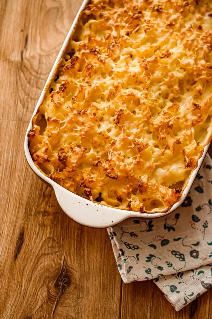 Gratin de pâtes à la courge butternut, un plat délicieux et réconfortant.