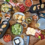 la raclette comment la preparer comment la servi 2026 08 06 201120 665x1024 1