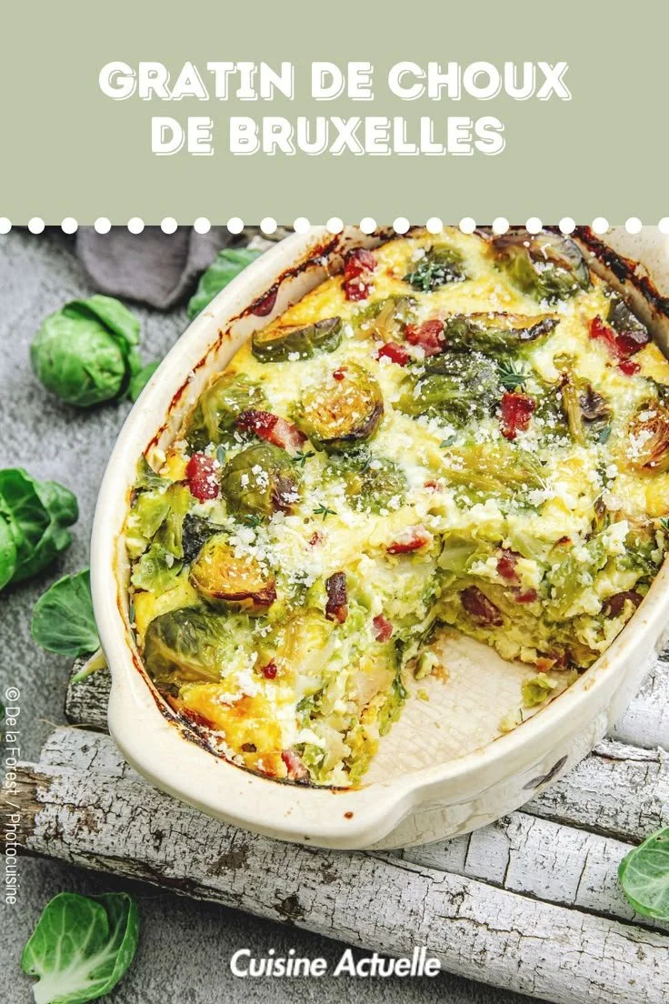 Gratin de choux de Bruxelles doré au four avec une croûte croustillante