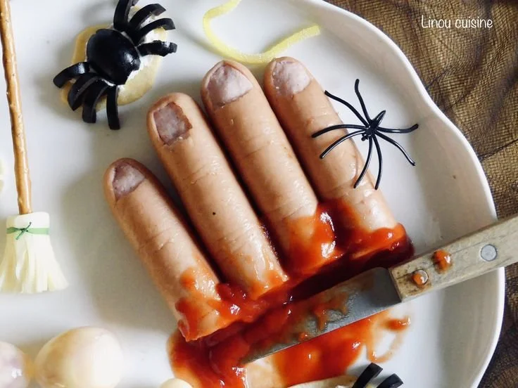Apéritif Halloween festif avec décoration d'Halloween et aliments créatifs