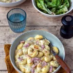 poelee de gnocchi facon tartiflette amandine coo 2026 08 05 014950 683x1024 1